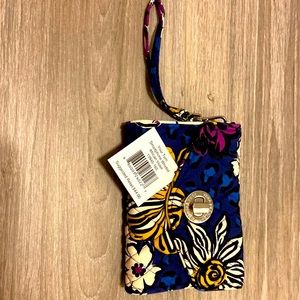 NWT Vera Bradley Smartphone Wristlet